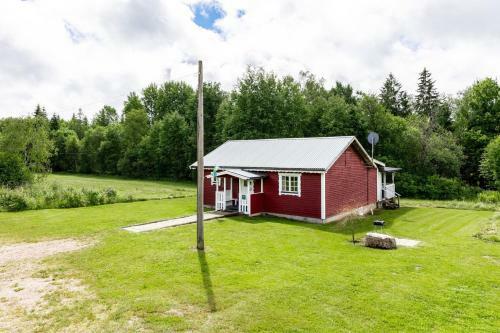 Cozy Cottage In Smaland Close To Lake