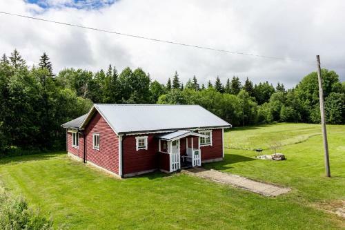 Cozy Cottage In Smaland Close To Lake