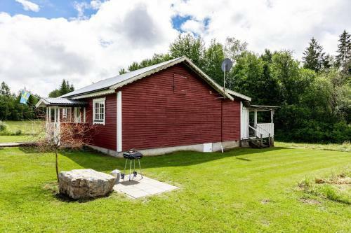 Cozy Cottage In Smaland Close To Lake
