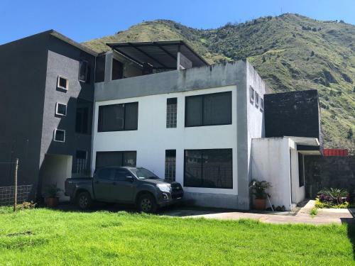 Luxury 3bedroom Vacation Apartment-tungurahua View