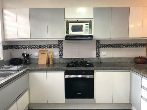 Luxury 3bedroom Vacation Apartment-tungurahua View