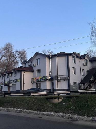 Pitstop Motel