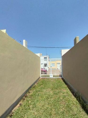 Casa Totalmente Amoblada En Pimentel