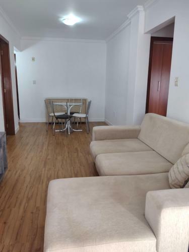 Apartamento No Centro Ao Lado Da Praia
