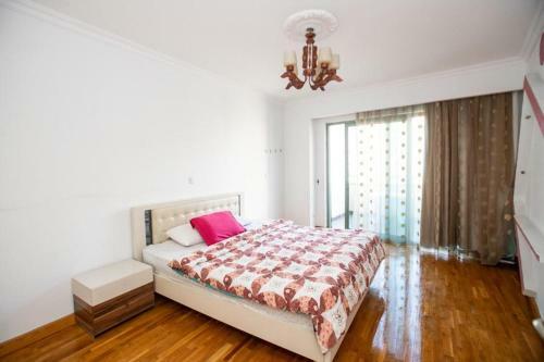 Four Season Hotel-luxury Apartments