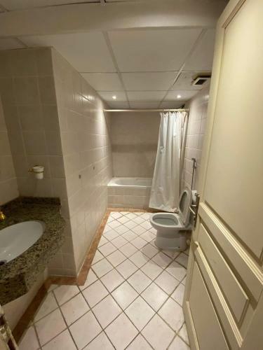 Four Season Hotel-luxury Apartments