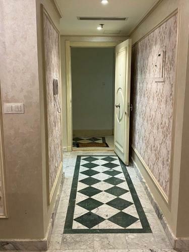Four Season Hotel-luxury Apartments