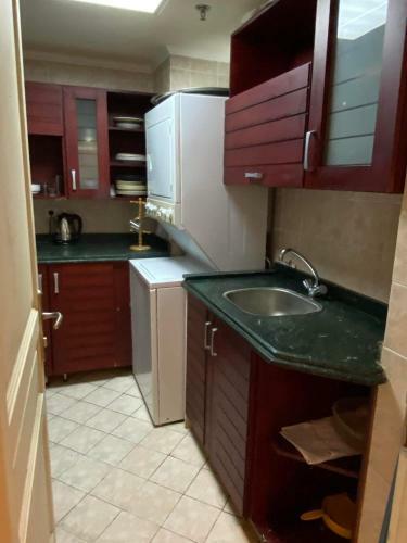 Four Season Hotel-luxury Apartments
