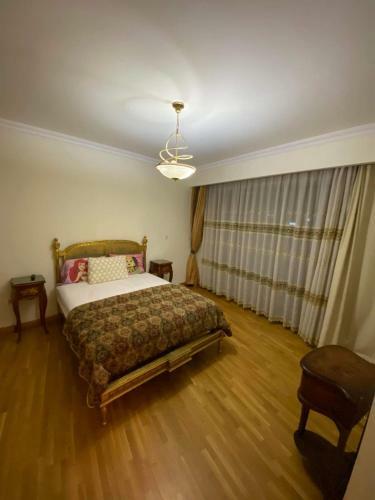 Four Season Hotel-luxury Apartments