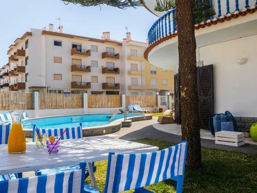 Albergue Santa Beach House