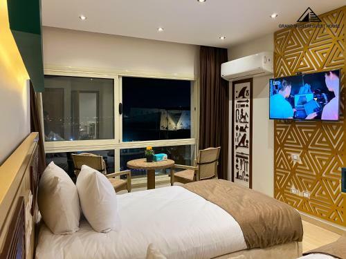 Hostal Grand Museum Guest House, Pyramids View