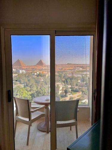 Hostal Grand Museum Guest House, Pyramids View