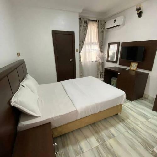 A 4 Bedroom Shortlet Apartment