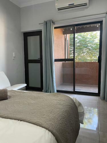Hostal Ethithiya Guesthouse And Self-catering