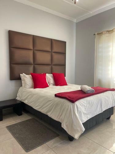 Hostal Ethithiya Guesthouse And Self-catering
