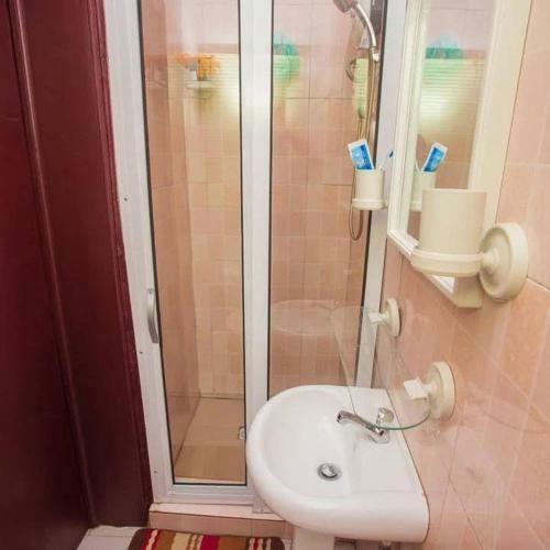 Impeccable Furnished 2 Bedrbed Apartment In Ibadan