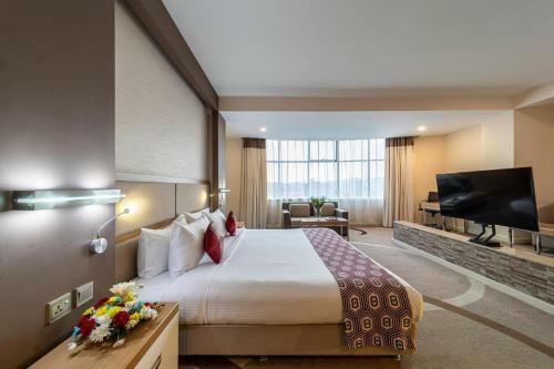 Hostal Room In Bb - Prideinn Azure Hotel Nairobi 5