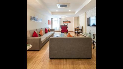 Hostal Room In Bb - Prideinn Azure Hotel Nairobi 5