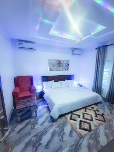 Momak8 Hotel