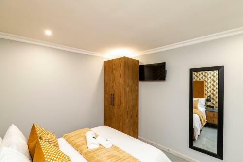 Hostal 5th On Preston Guest House