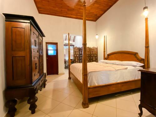 Hostal Heritage Villa