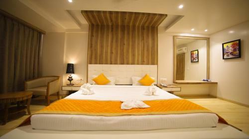 Dhamma Grand Hotel Resort