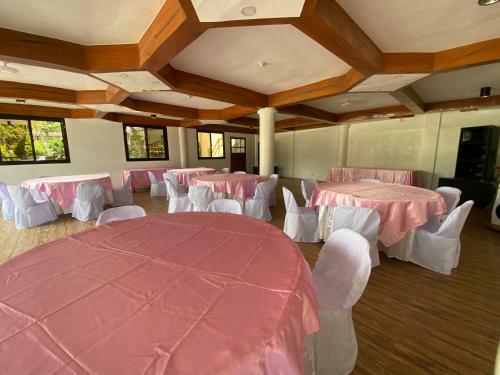 Hotel Ilawoods Resort And Sanctuary By Cocotel