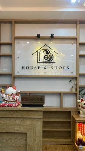 Hotel B� B� House