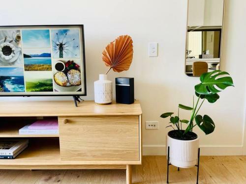 Exquisite 2br Apartment At M-city With Views