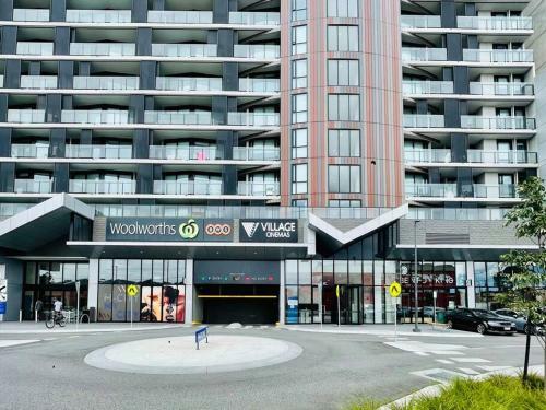 Exquisite 2br Apartment At M-city With Views