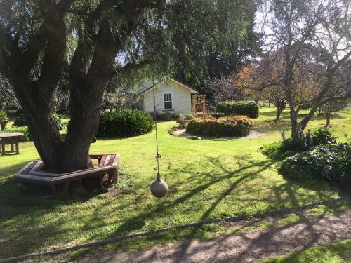 The Dairy Cottage - Lake Lorne - Drysdale