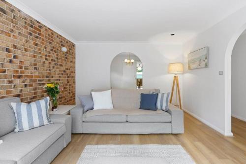 Spacious Family Home / Forster