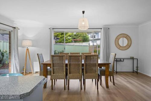 Spacious Family Home / Forster
