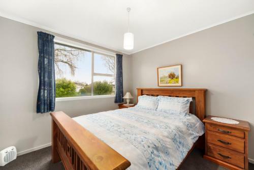 Crab Apple Cottage - T?rangi Holiday Home