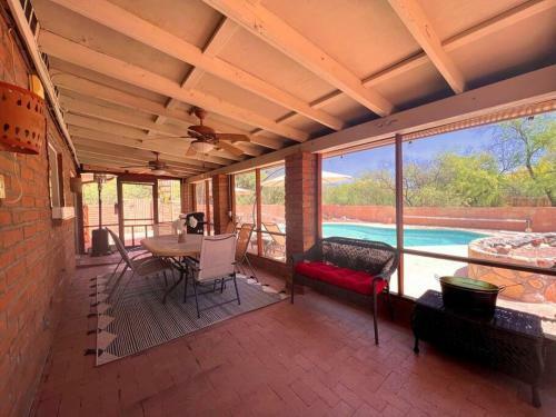 Casa Saguaro - Newly Remodeled, Pool And Mtn Views