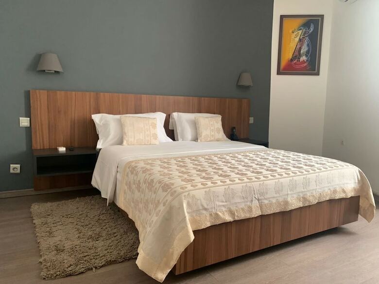 Hotel Nina