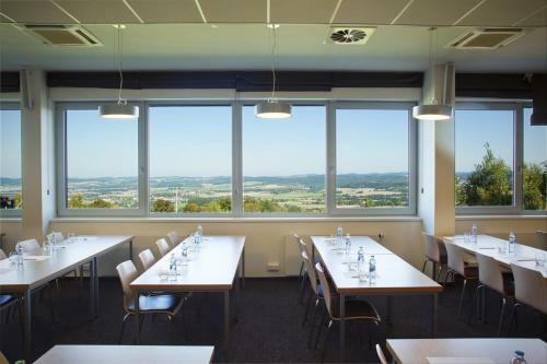 Hotel Mon�nec