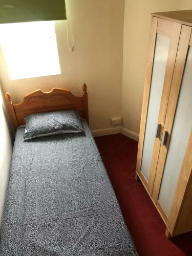 5/6 Bed House Barnsley Centre