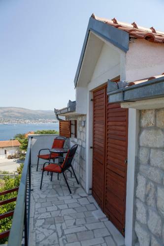 Apartments Okruk