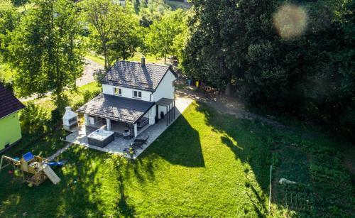 Holiday House Greenwood 84