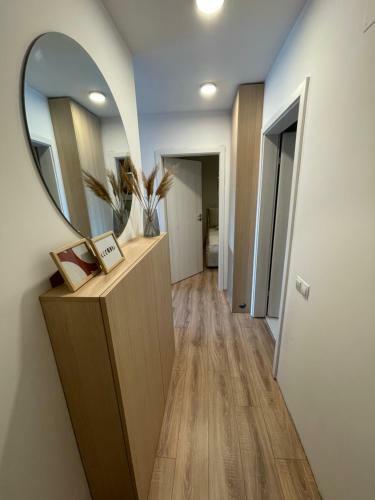 Apartament Untold