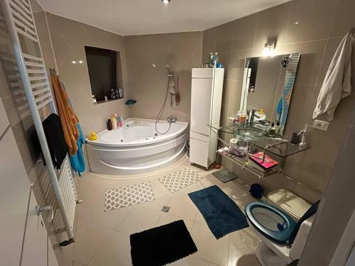 Big&cozy (8-12 People) Apartm. For Untold In Cluj