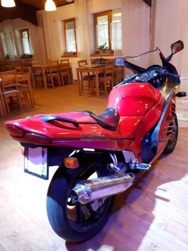 Hostal Banarka - Penzion, Camping, Caravan Park, Enduro