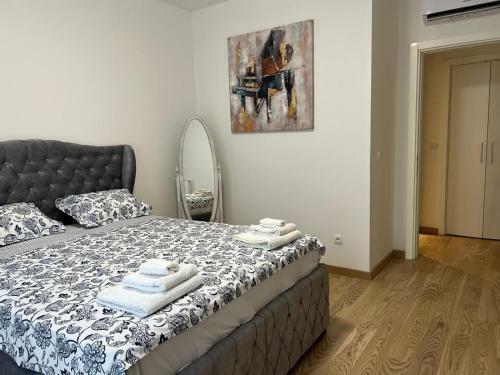 Aurora Apartment