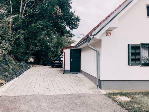 The Brengova House