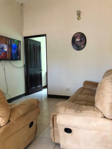 Well Located Charming Place With Wifi