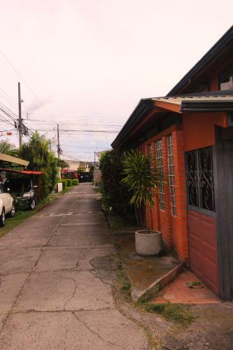 Bed & Breakfast F&m Guesthouse