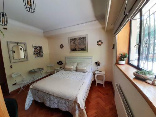 Bed & Breakfast Double Room In Lastarria Neighborhood