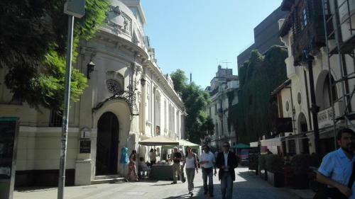 Bed & Breakfast Double Room In Lastarria Neighborhood