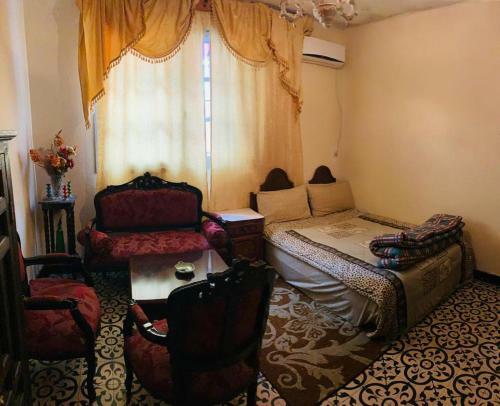 Cozy Rooms Near The Beach